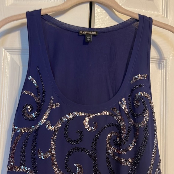 Express sleeveless purple shirt with sequence in size XS - Picture 3 of 8